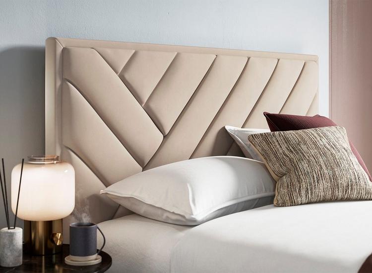 Velvet back bed discount