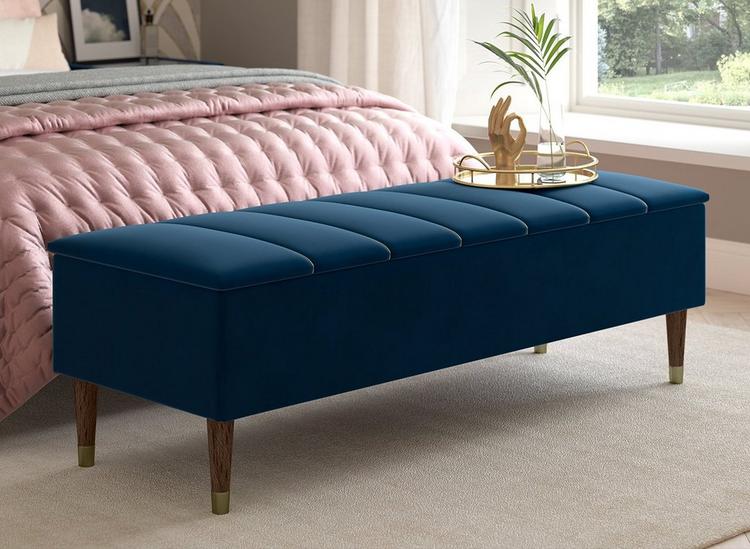Dreams blanket box online